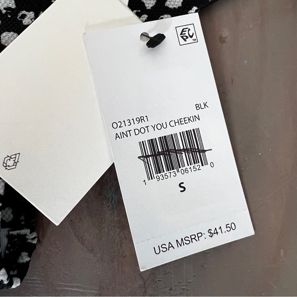 Volcom Black and White Ain’t Dot You Cheekin Bikini set sz Small - Picture 8 of 10